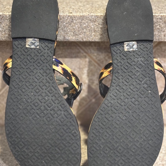 New Leopard Print Tory Burch Miller Sandals - Picture 6 of 6